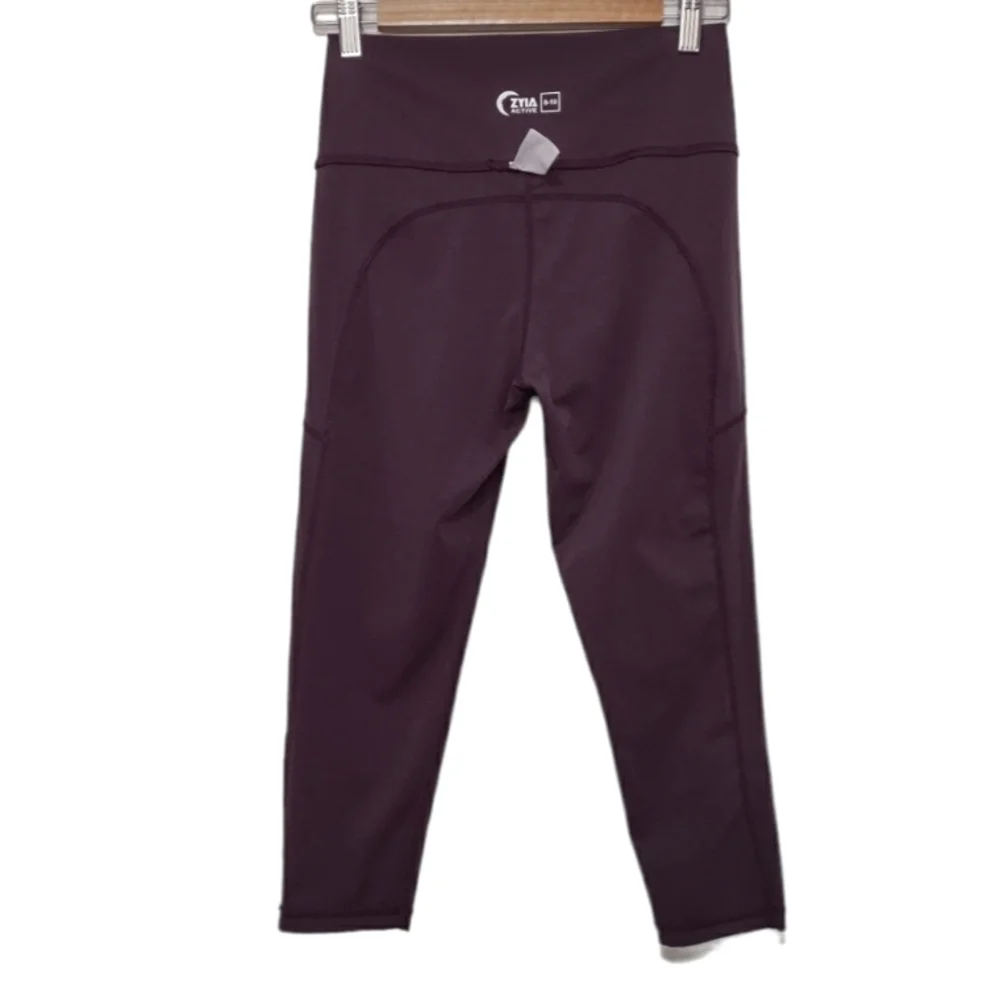 ZYIA Active Brilliant Capri/Cropped Leggings